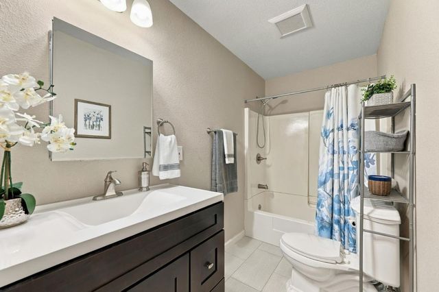 136 Pleasant Ridge Avenue, San Jose, CA 95127