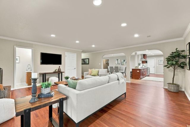 136 Pleasant Ridge Avenue, San Jose, CA 95127