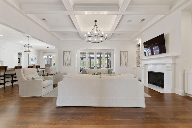 9016 WINSTON WOODS CIR S, Germantown, TN 38139