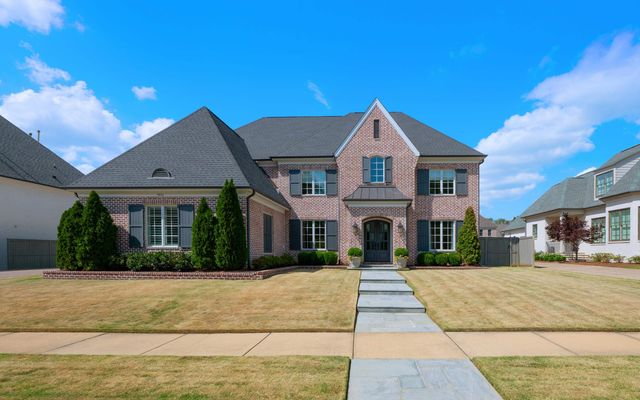 9016 WINSTON WOODS CIR S, Germantown, TN 38139