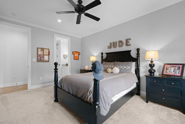9016 WINSTON WOODS CIR S, Germantown, TN 38139