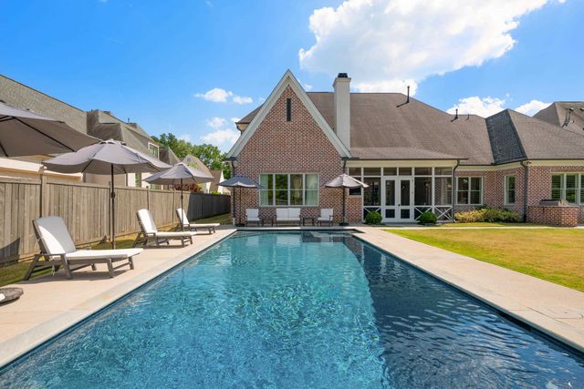 9016 WINSTON WOODS CIR S, Germantown, TN 38139