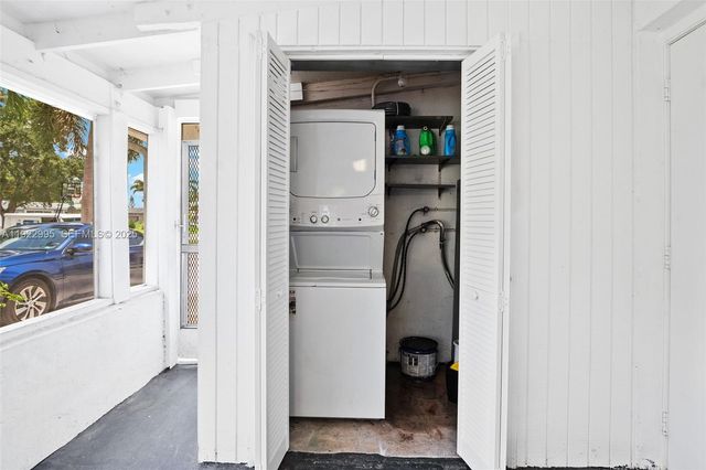 3711 SW 58th Ave 0, Davie, FL 33314