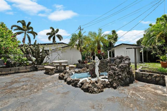 3711 SW 58th Ave 0, Davie, FL 33314