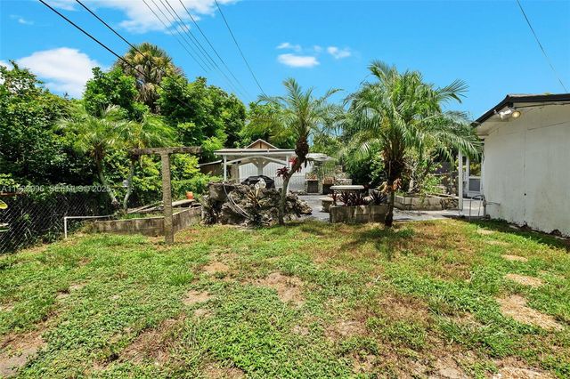 3711 SW 58th Ave 0, Davie, FL 33314