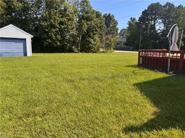100 Hillside AVE, Suffolk, VA 23434