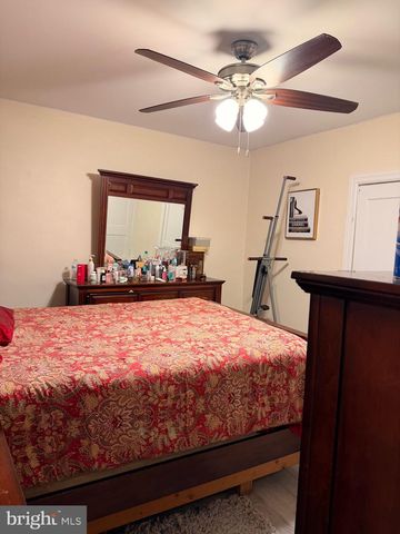 86 N YORK RD, Willow Grove, PA 19090