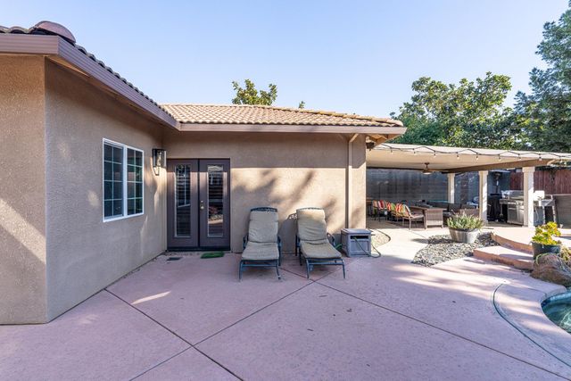 994 Colmore Ct, Galt, CA 95632