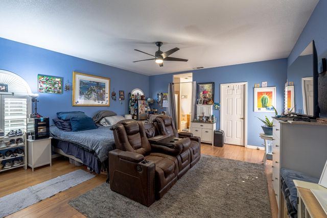 994 Colmore Ct, Galt, CA 95632