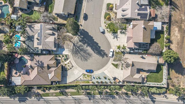 994 Colmore Ct, Galt, CA 95632