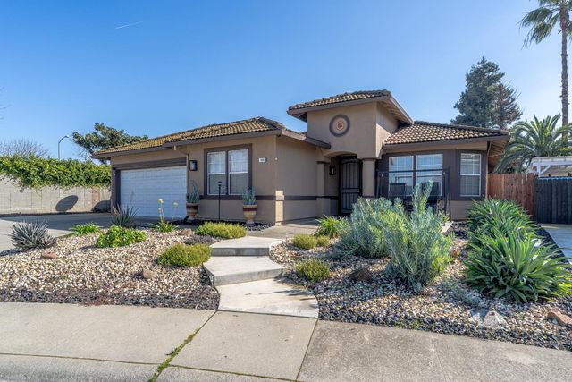 994 Colmore Ct, Galt, CA 95632