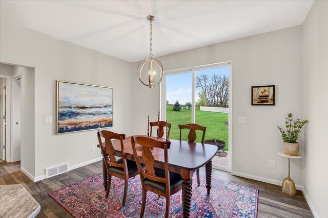 10129 Meandering Way, Verona, WI 53593