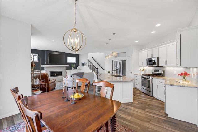 10129 Meandering Way, Verona, WI 53593