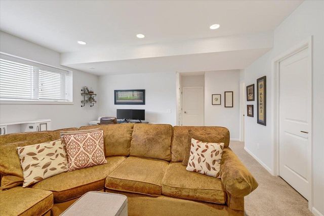10129 Meandering Way, Verona, WI 53593