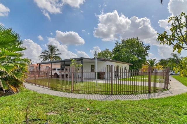 241 W 48th St, Hialeah, FL 33012