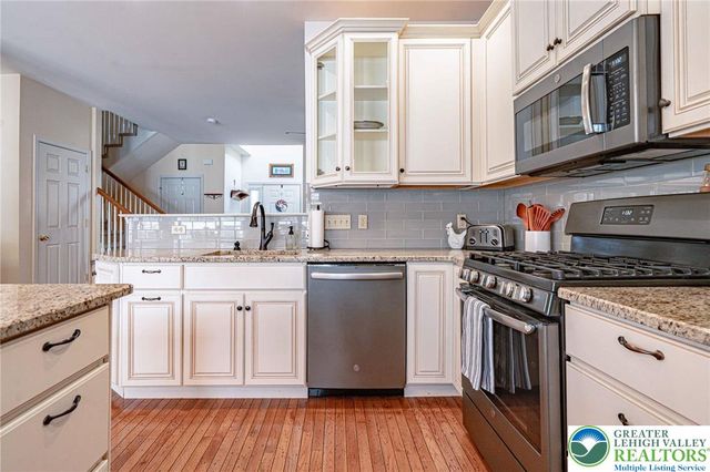 5238 Dartmouth Drive, Lower Macungie Twp, PA 18062