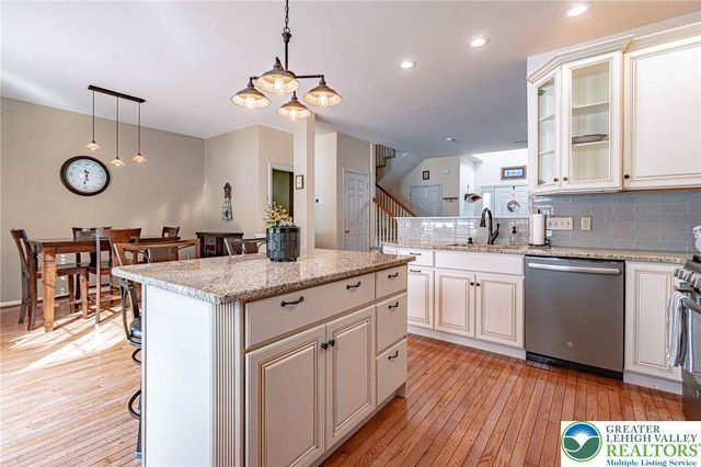 5238 Dartmouth Drive, Lower Macungie Twp, PA 18062