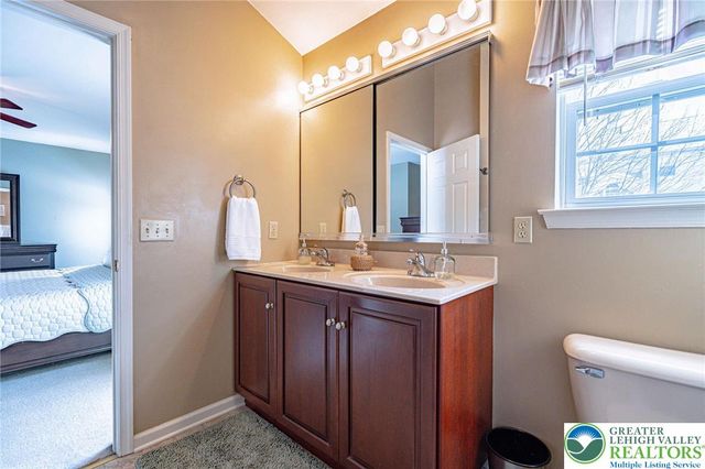 5238 Dartmouth Drive, Lower Macungie Twp, PA 18062