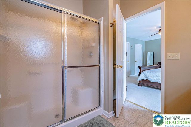 5238 Dartmouth Drive, Lower Macungie Twp, PA 18062