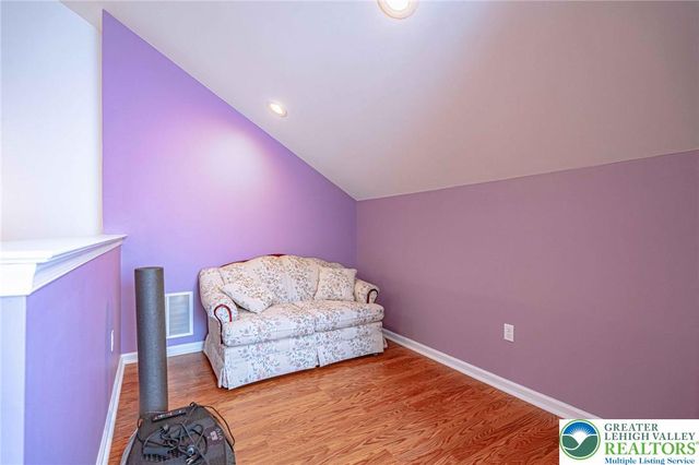 5238 Dartmouth Drive, Lower Macungie Twp, PA 18062