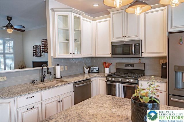 5238 Dartmouth Drive, Lower Macungie Twp, PA 18062