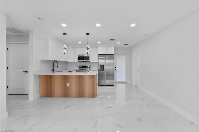 731 Camilla ST E, Lehigh Acres, FL 33974