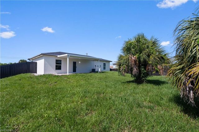 731 Camilla ST E, Lehigh Acres, FL 33974