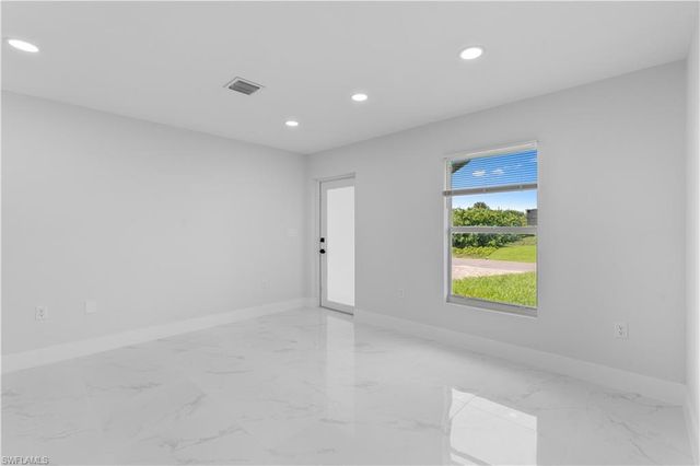 731 Camilla ST E, Lehigh Acres, FL 33974
