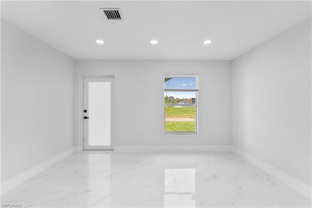 731 Camilla ST E, Lehigh Acres, FL 33974