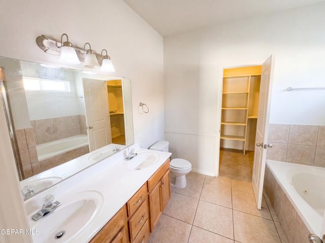 3648 AJA KOREN Place, El Paso, TX 79938
