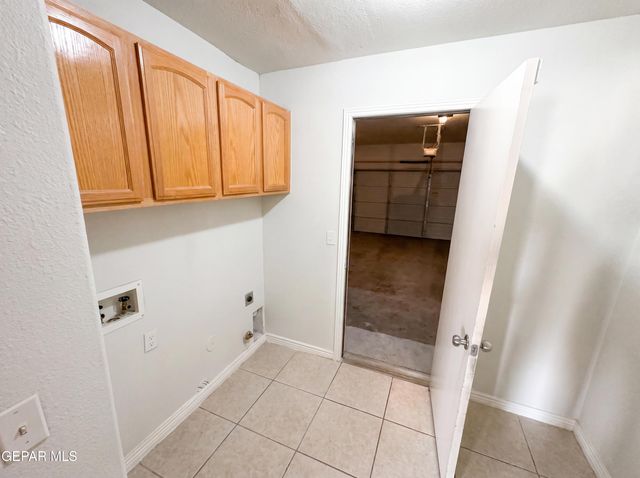 3648 AJA KOREN Place, El Paso, TX 79938