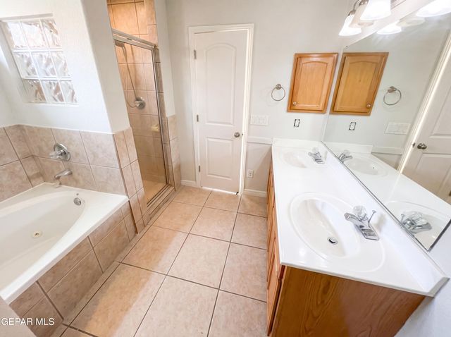 3648 AJA KOREN Place, El Paso, TX 79938