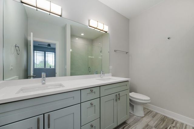 43 FOREST Avenue, River Forest, IL 60305