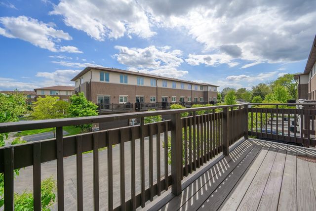 43 FOREST Avenue, River Forest, IL 60305