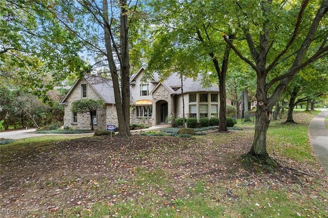 5412 Downingsgate Circle NW, Canton, OH 44718