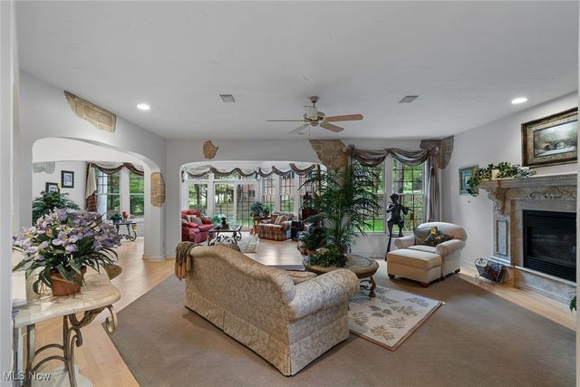 5412 Downingsgate Circle NW, Canton, OH 44718