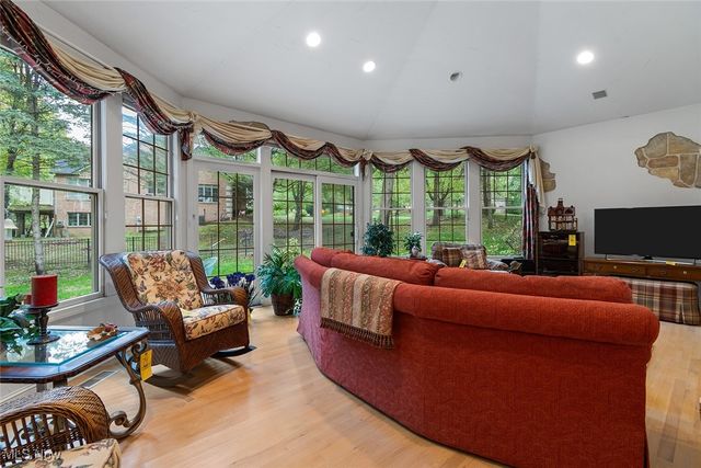 5412 Downingsgate Circle NW, Canton, OH 44718