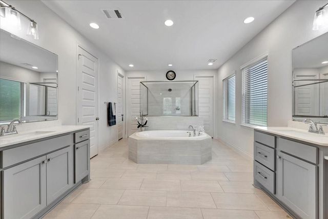 12218 Hickory Arroyo Drive, Humble, TX 77346