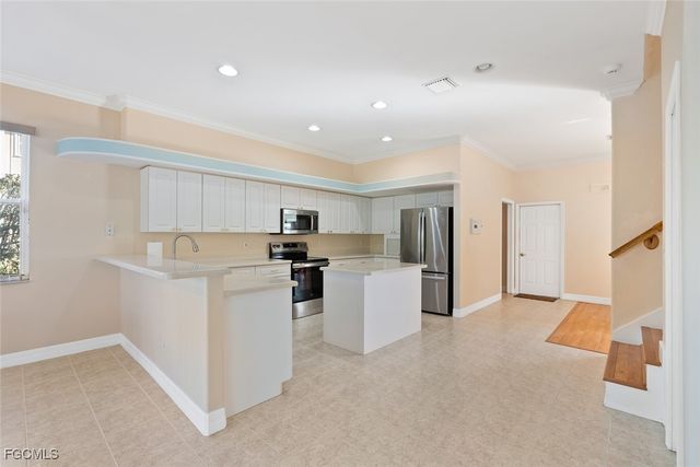 8711 KILKENNY CT, Fort Myers, FL 33912