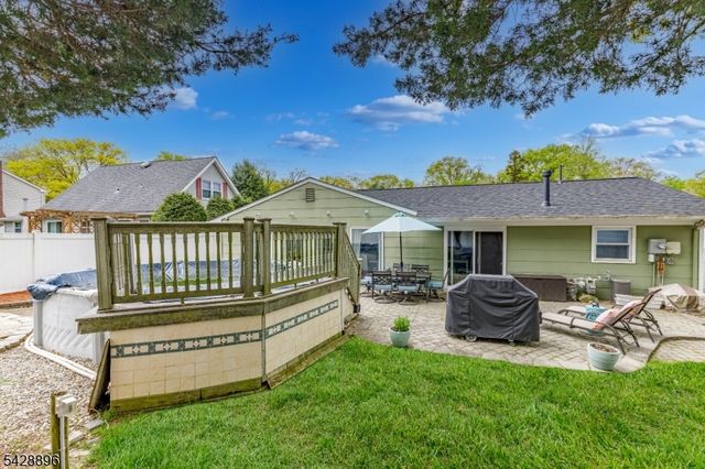 60 Fordham Dr, Aberdeen Twp., NJ 07747