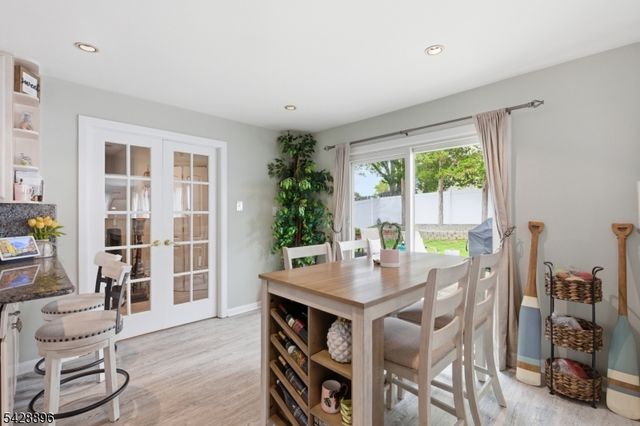 60 Fordham Dr, Aberdeen Twp., NJ 07747