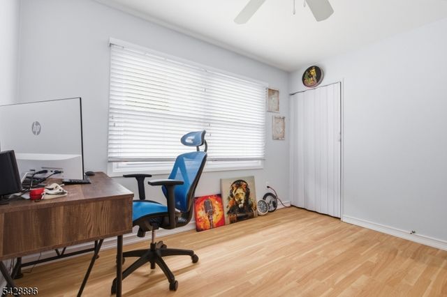 60 Fordham Dr, Aberdeen Twp., NJ 07747