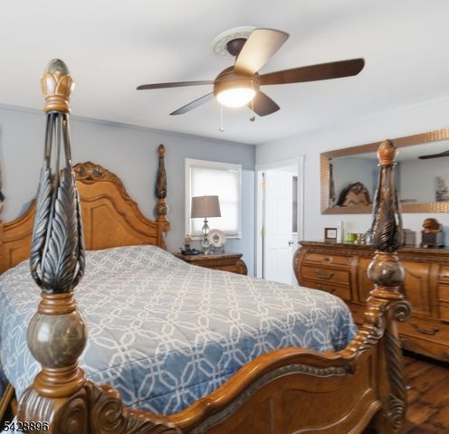 60 Fordham Dr, Aberdeen Twp., NJ 07747