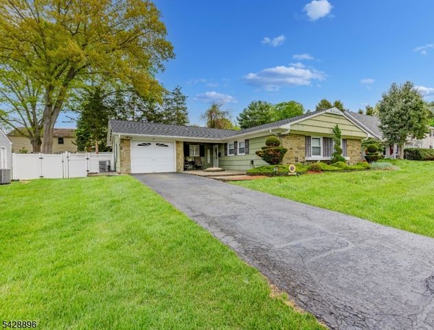 60 Fordham Dr, Aberdeen Twp., NJ 07747