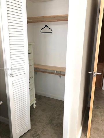 1408 Brickell Bay Dr 404, Miami, FL 33131