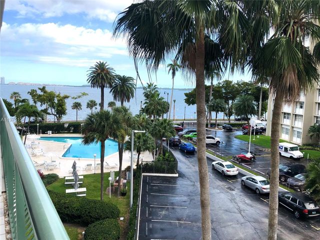 1408 Brickell Bay Dr 404, Miami, FL 33131