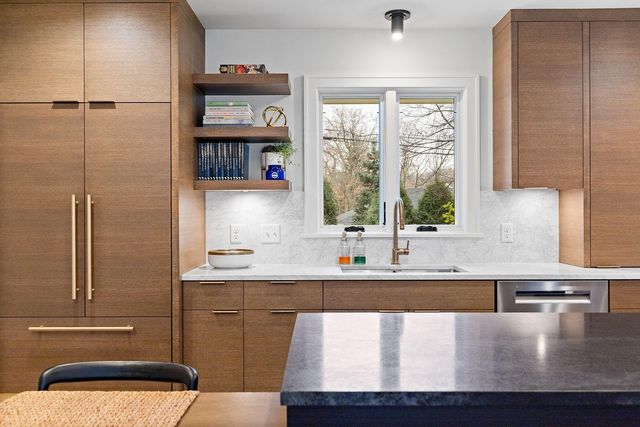 5029 W 56th Street, Edina, MN 55436