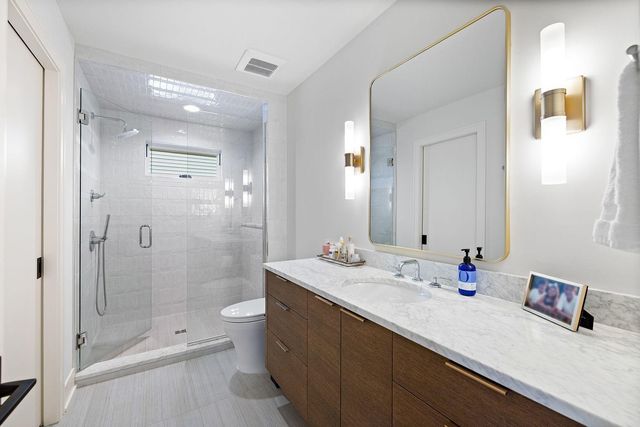 5029 W 56th Street, Edina, MN 55436