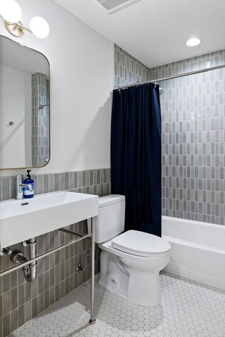 5029 W 56th Street, Edina, MN 55436