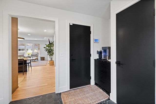 5029 W 56th Street, Edina, MN 55436